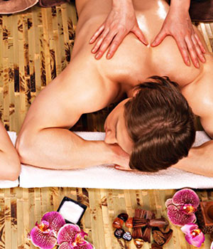 Attiser le désir sexuel avec le massage nu