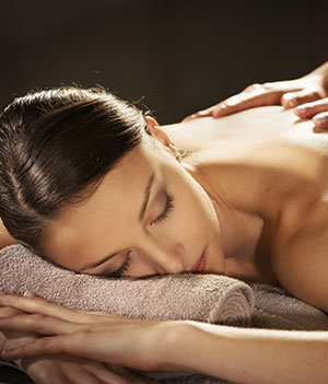 Pourquoi essayer le massage naturiste à Paris ?
