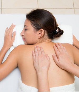 Qu'est-ce que le massage nu et comment le faire en couple ?
